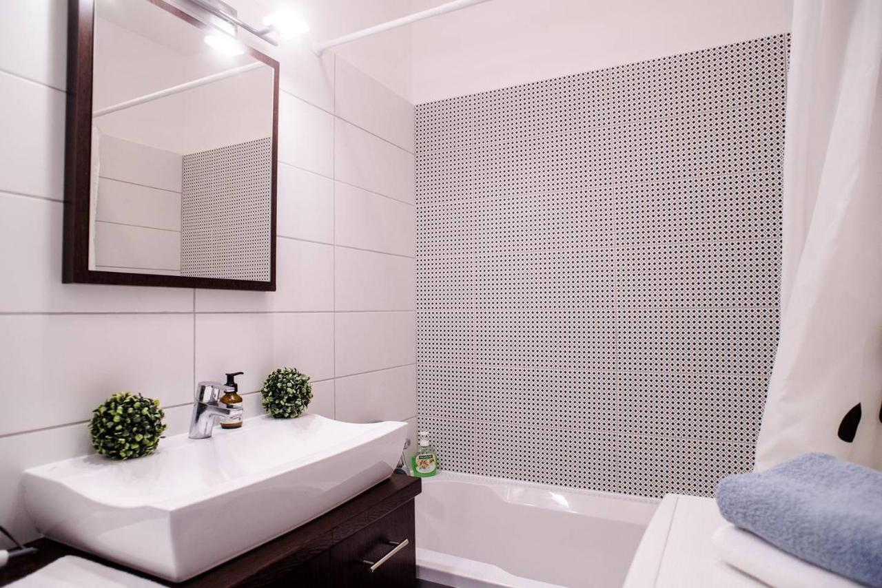 Peaceful, Cozy And New Apartment With Balcony Budapest Extérieur photo